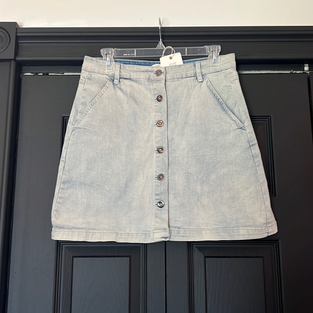 Chelsea and violet NWT denim skirt